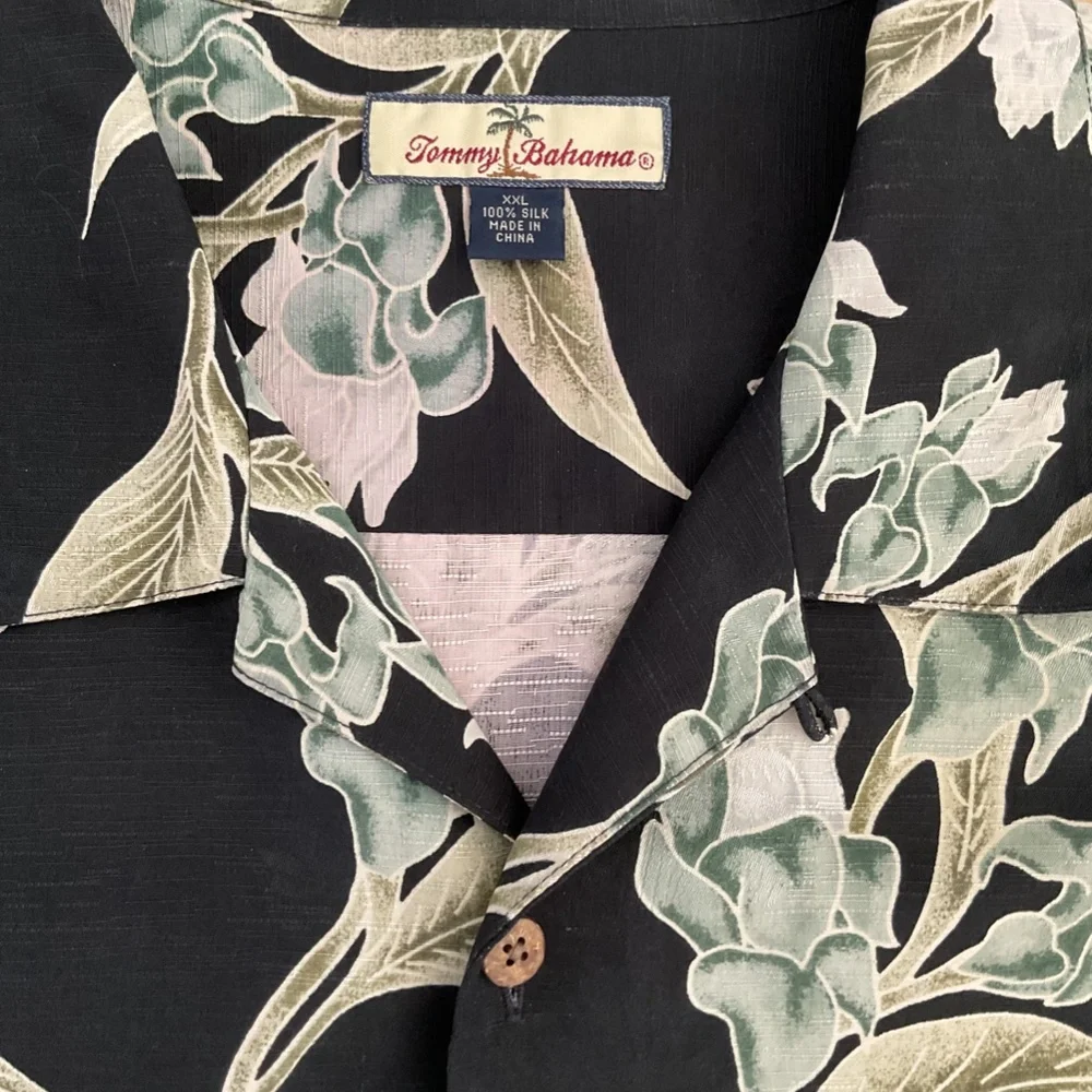 Tommy Bahama Black Floral Hawaiian Shirt - Picture 3 of 7